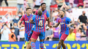 扮演重要角 扮演重要角